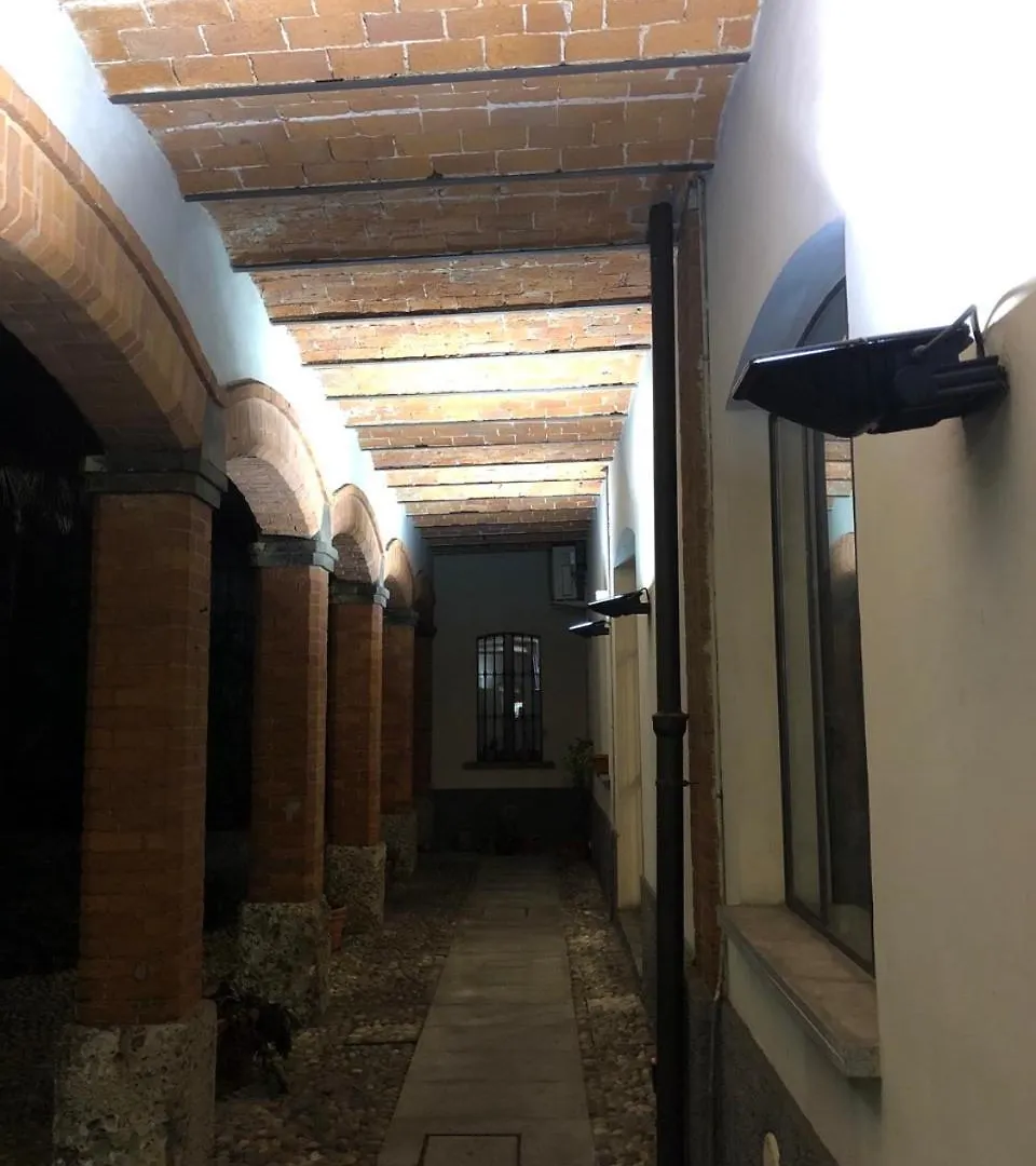 Sage House - Carozzi Apartments Mediolan